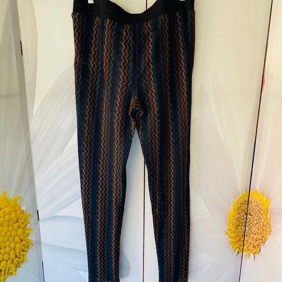 Mr. Turk crochet pant - Picture 5 of 5